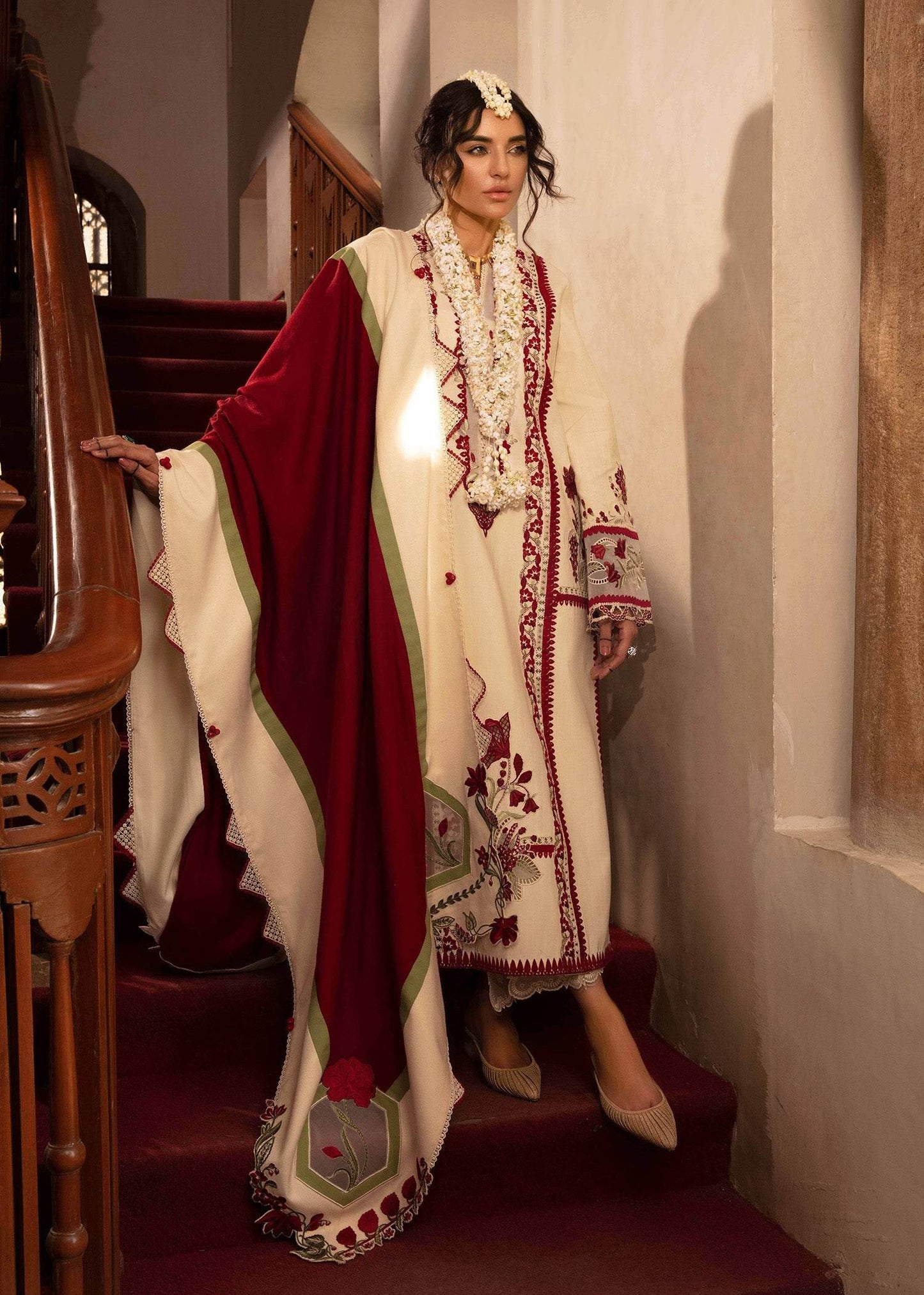 CRIMSON LAWN UNSTITCHED EMB 3PC - City Cloth House
