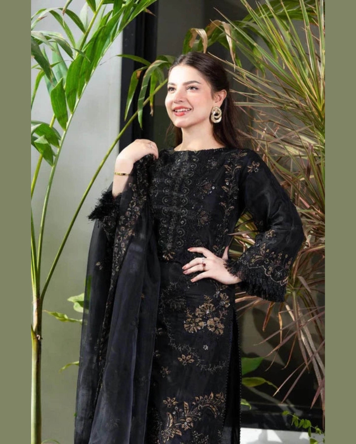 MARYAM MARIA LAWN LUXURY UNSTICH EMB 3PC - City Cloth House