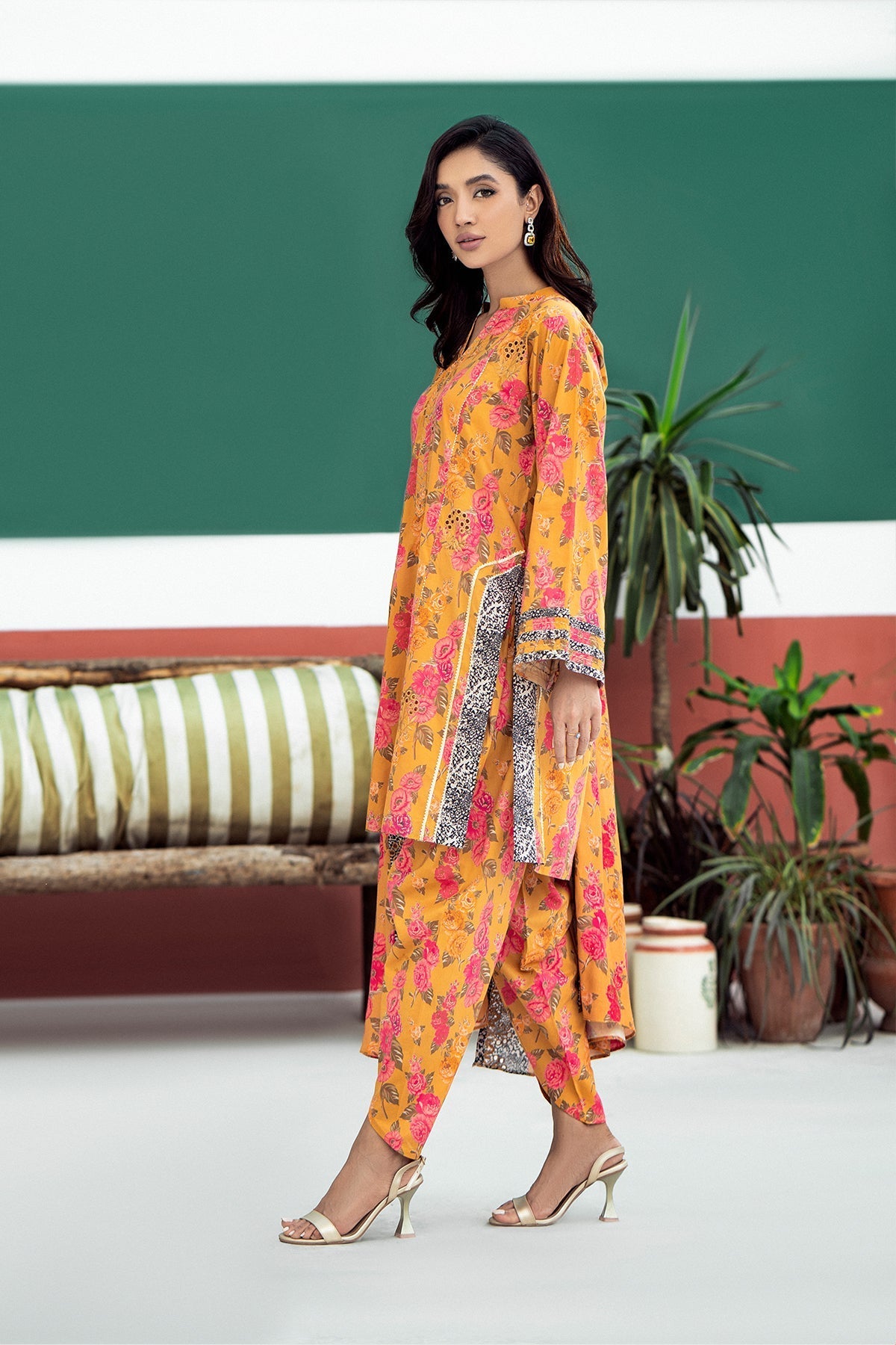 CHARIZMA CHAMBRAY LINEN UNSTICHED PRINTED 3PC