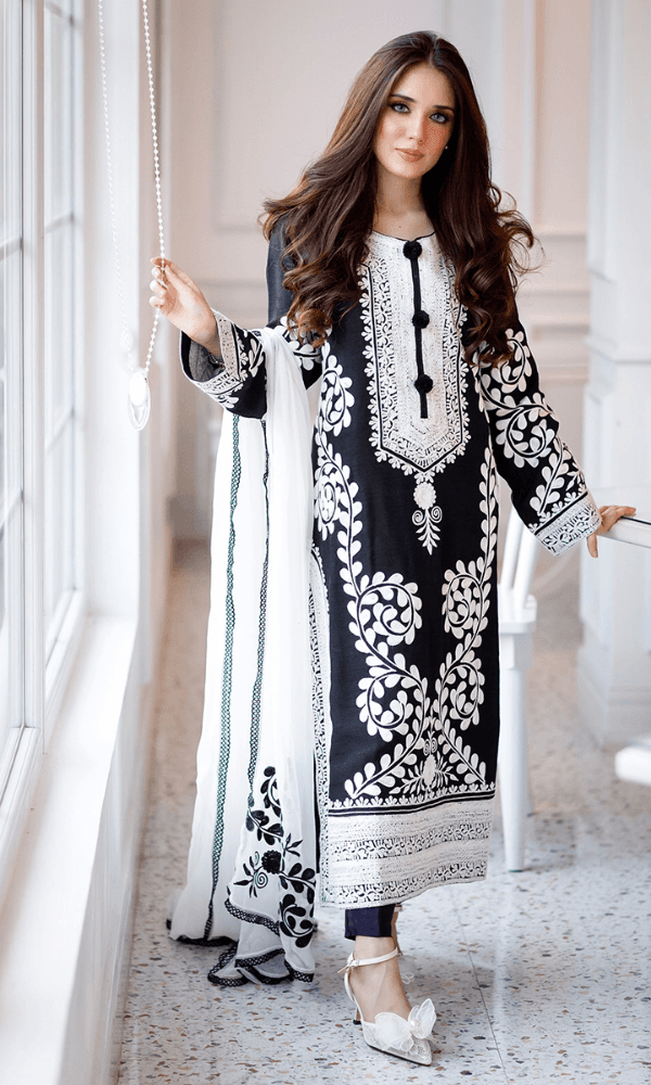 ZARKASHA LAWN PREMIUM UNSTICHED EMB 3PC - City Cloth House