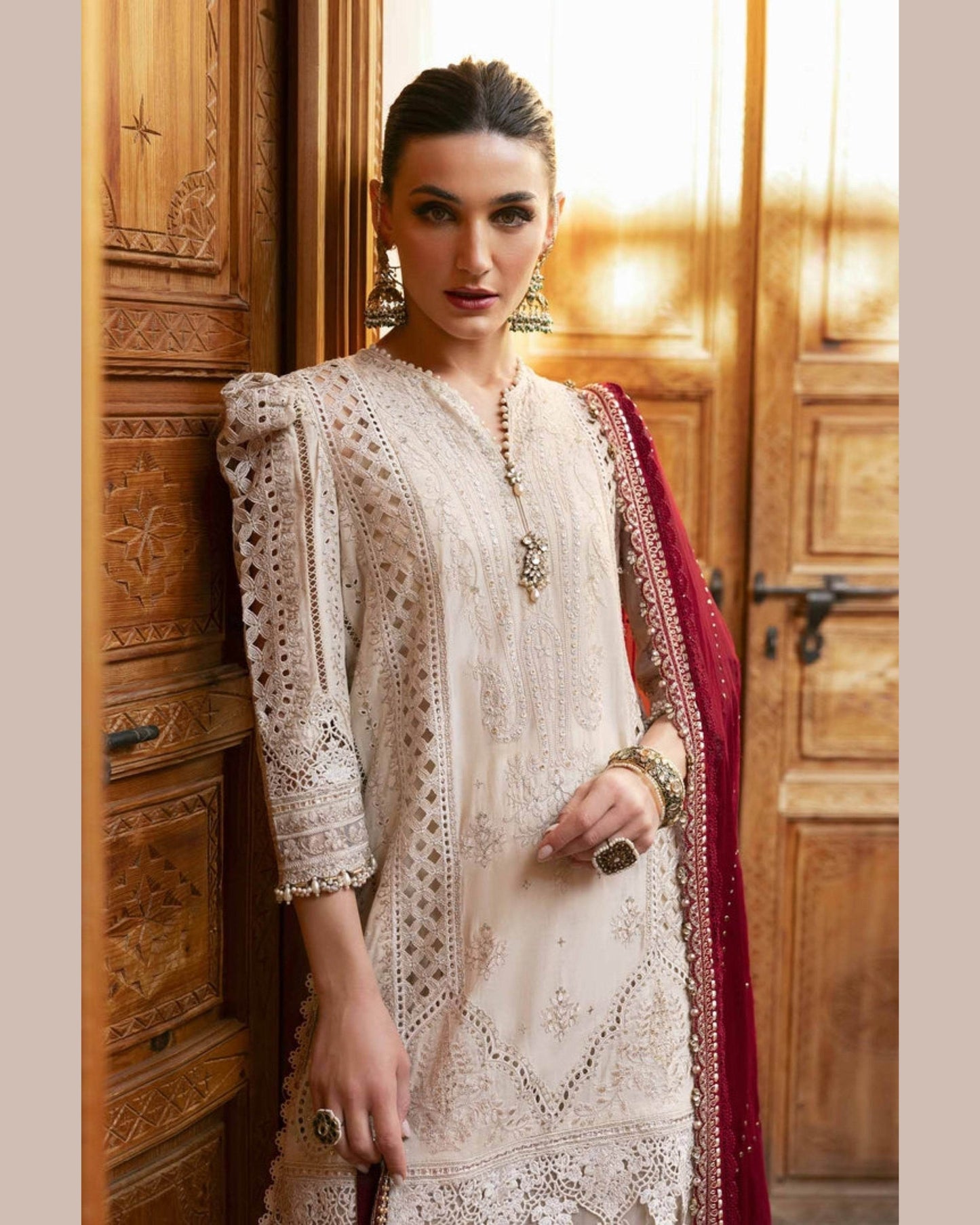 MARIA.B LAWN UNSTITCHED EMB 3PC 25’ (11-B) - City Cloth House