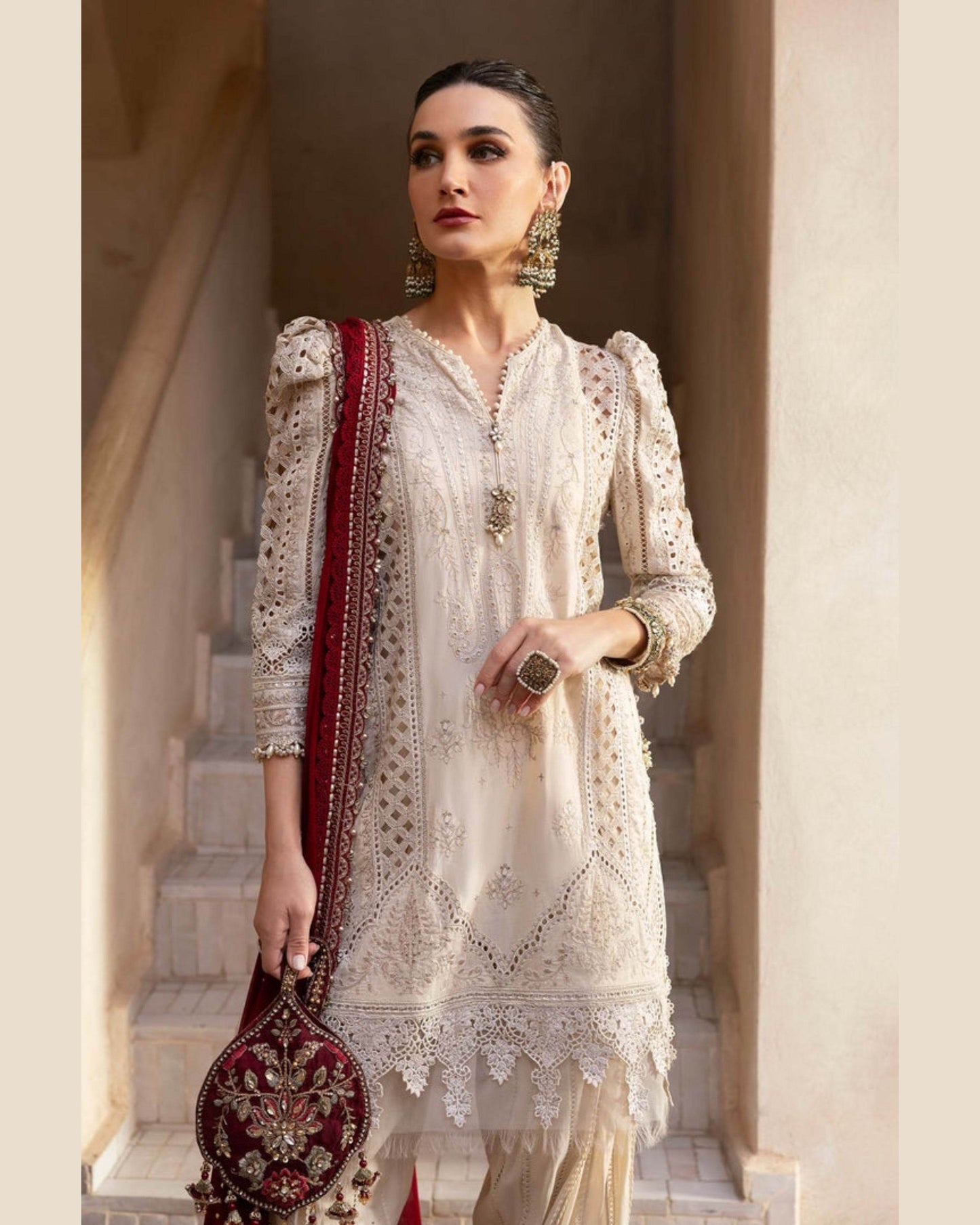 MARIA.B LAWN UNSTITCHED EMB 3PC 25’ (11-B) - City Cloth House