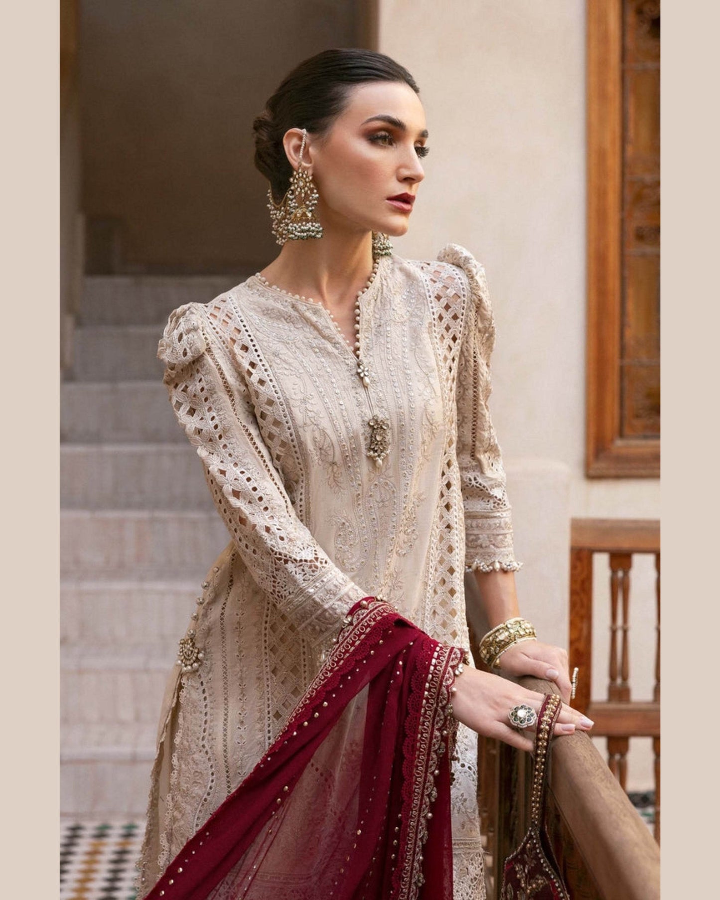 MARIA.B LAWN UNSTITCHED EMB 3PC 25’ (11-B) - City Cloth House