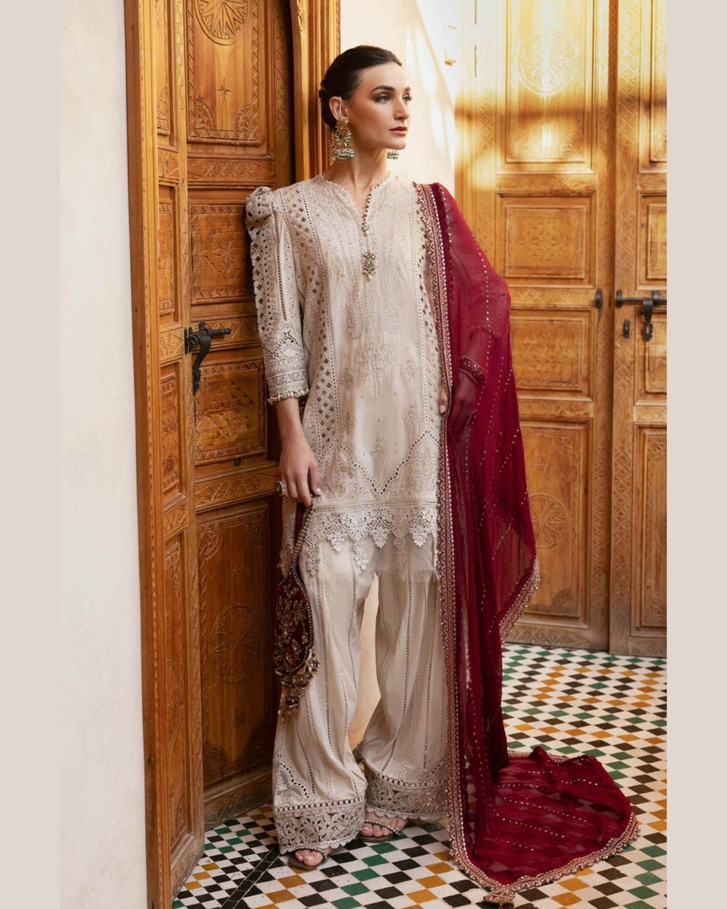 MARIA.B LAWN UNSTITCHED EMB 3PC 25’ (11-B) - City Cloth House