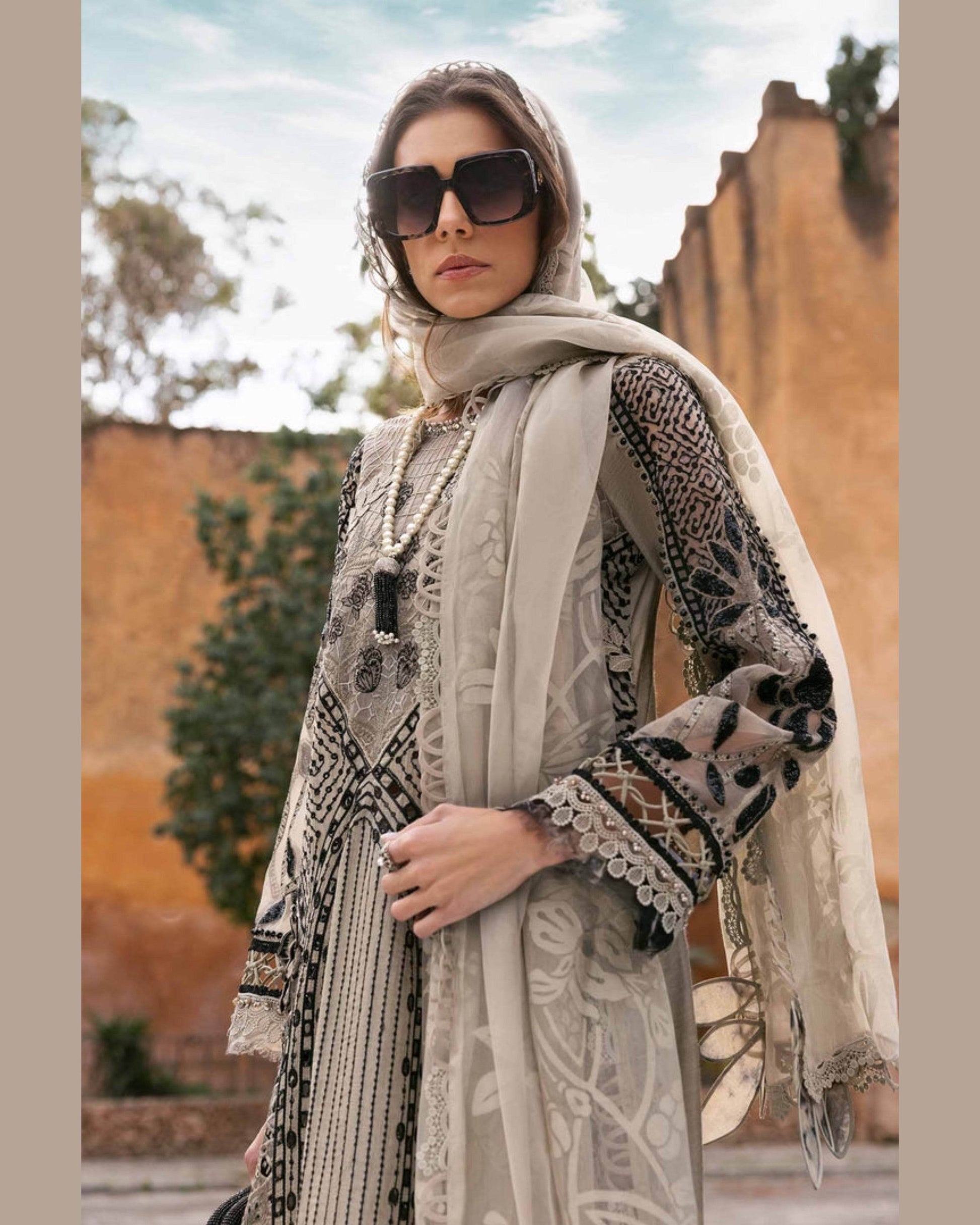 MARIA.B LAWN UNSTITCHED EMB 3PC 25’ (10-B) - City Cloth House