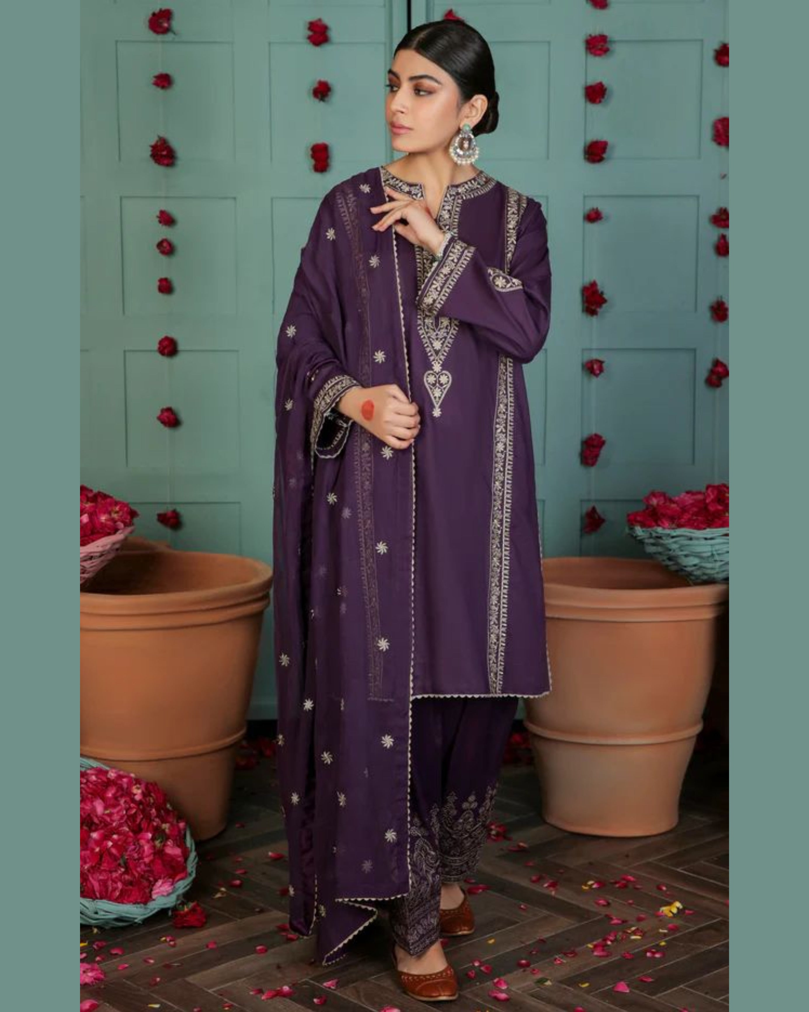 ZARA SHAHJAHAN LAWN UNSTITCHED EMB 3PC