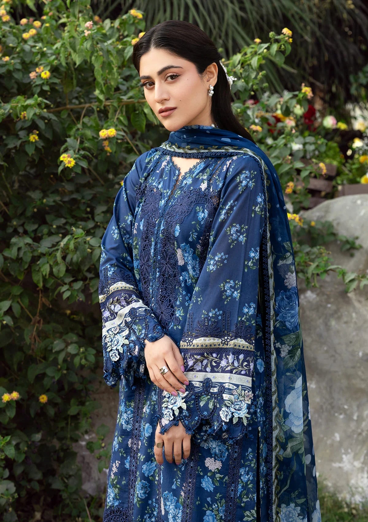 Naqsh | Emb Unstitched Lawn 3pc