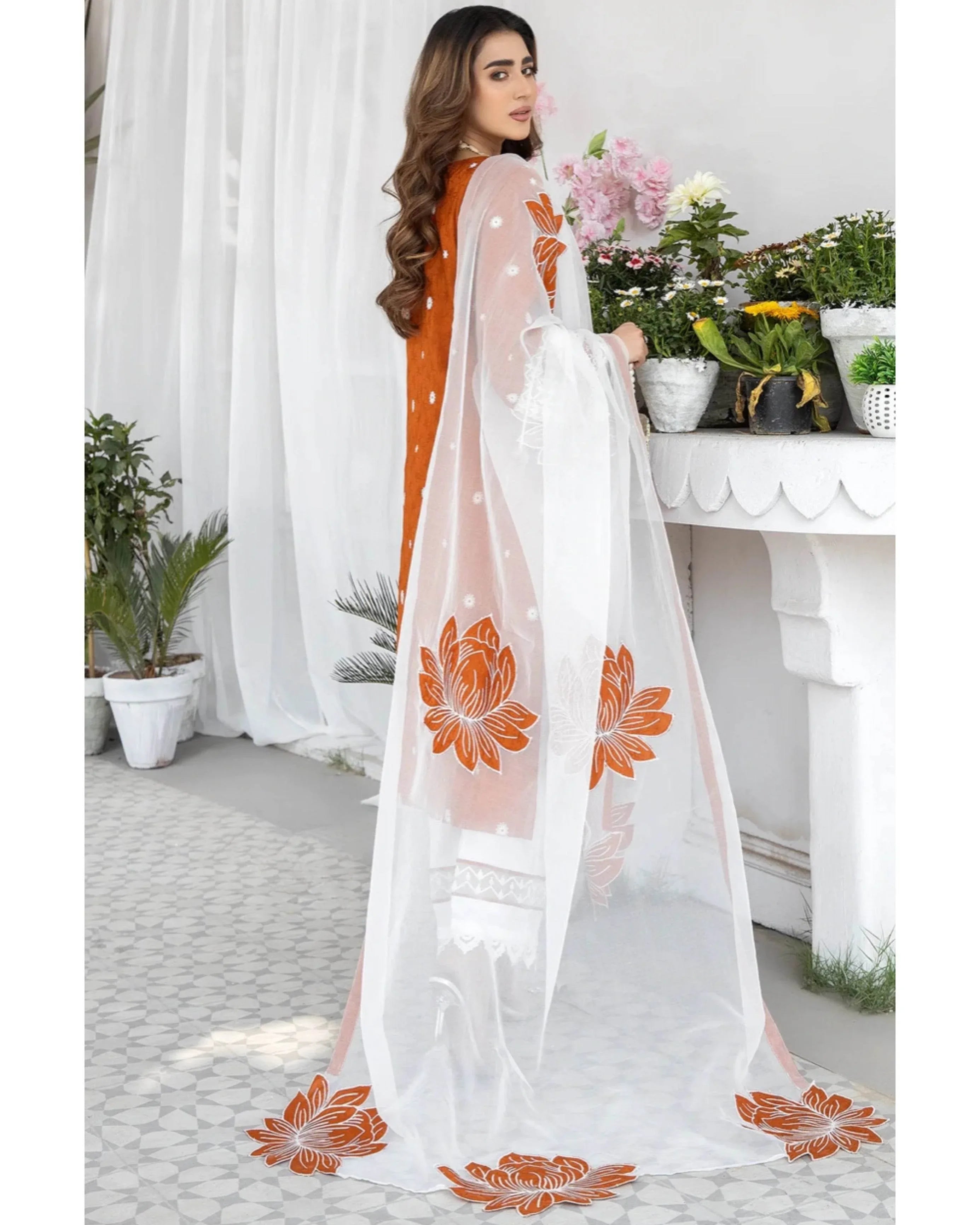 MOHAGNI LINEN UNSTITCHED EMB 3PC - City Cloth House