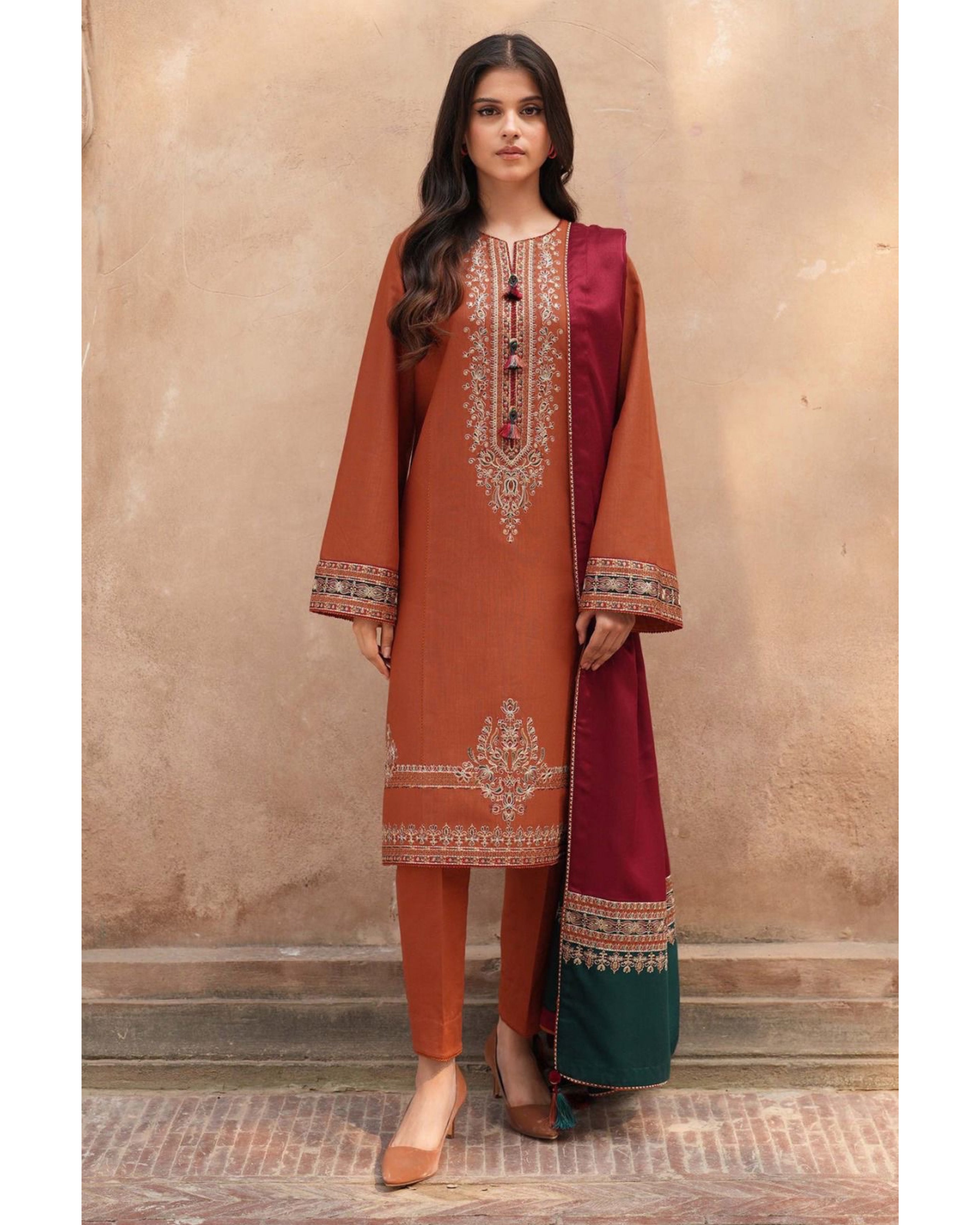 JAZMIN LAWN UNSTITCHED EMB 3PC