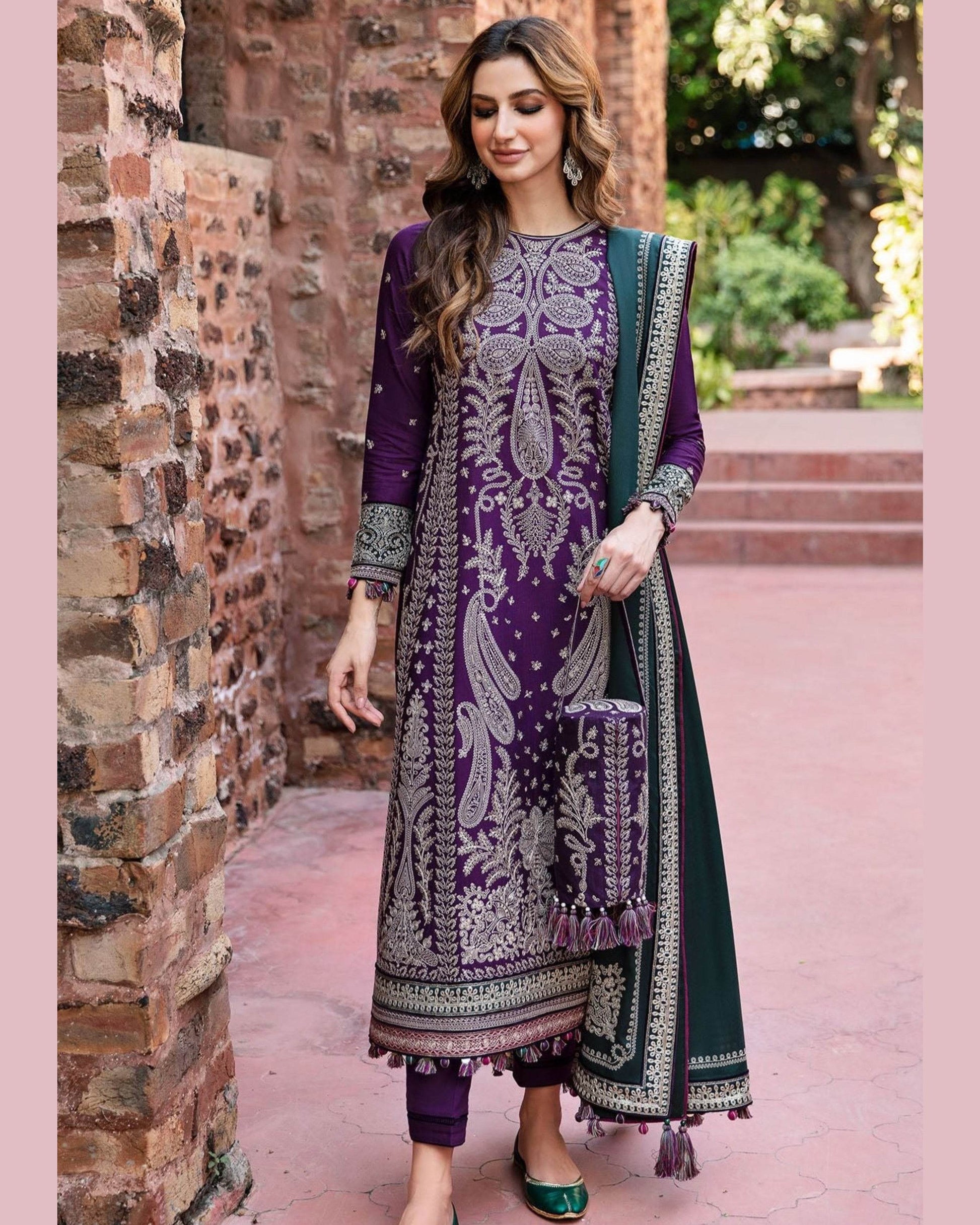 JAZMIN LAWN UNSTITCH EMB 3PC (DW23’-D4) - City Cloth House