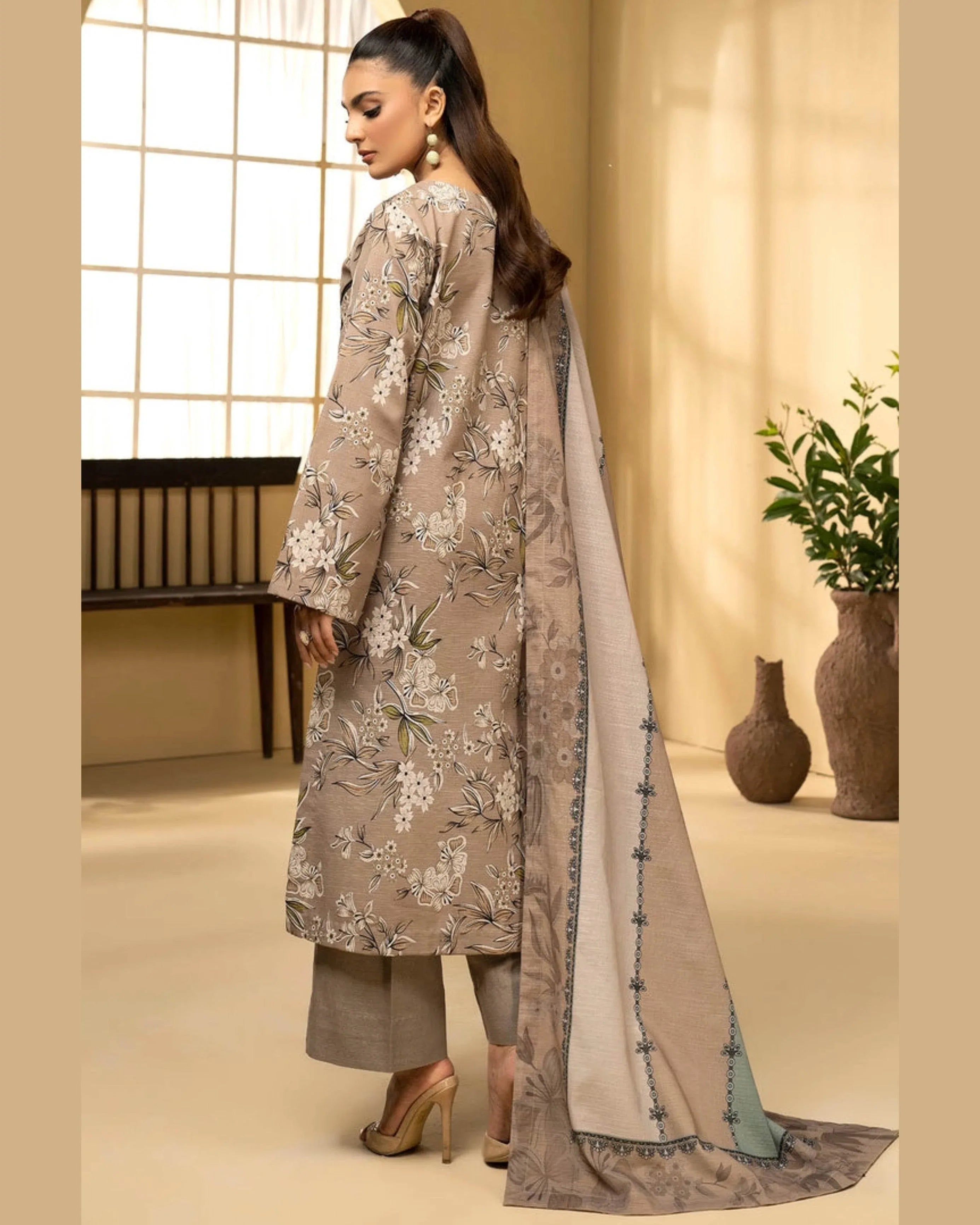 MOTIFZ LAWN PRINTED UNSTICH 3PC - City Cloth House