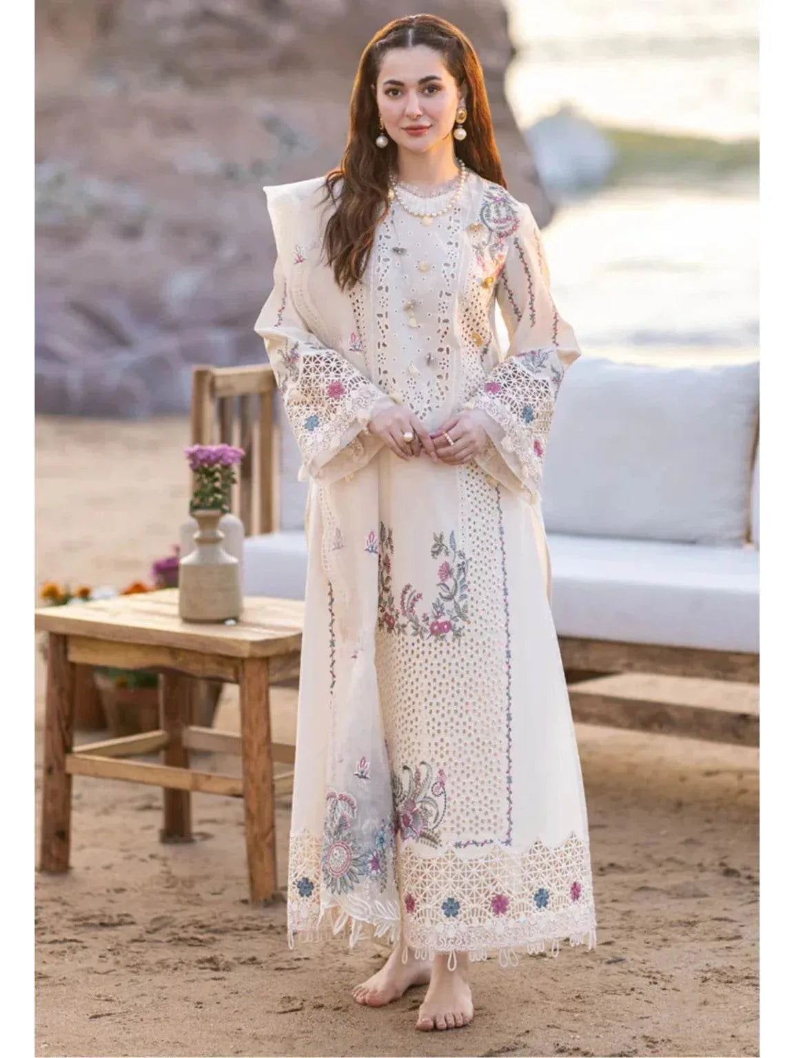 QALAMKAR LAWN UNSTITCH EMB 3PC SAHIL KINARE SELIN - City Cloth House