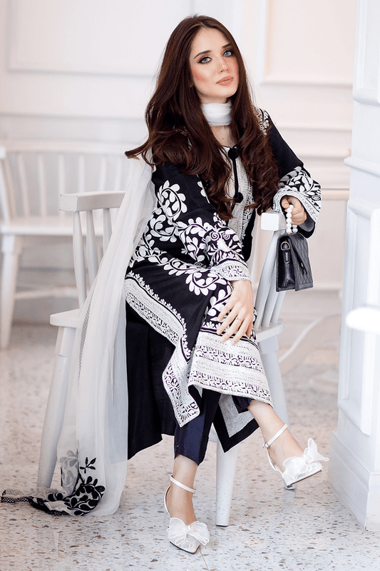 ZARKASHA LINEN UNSTITCHED EMB 3PC