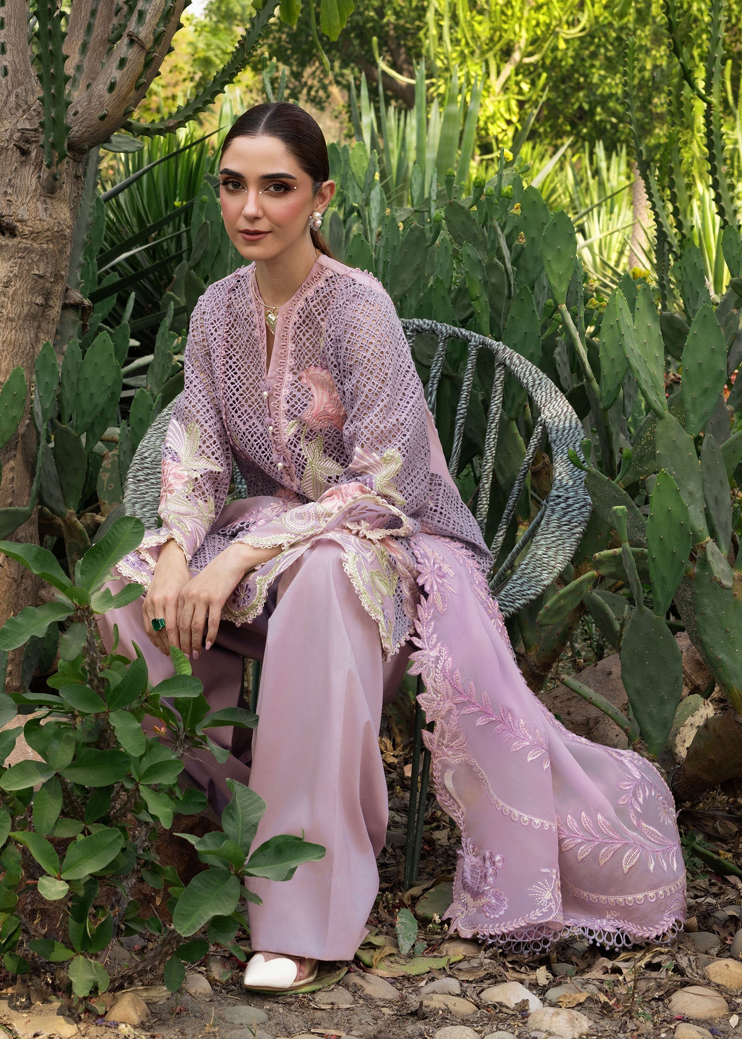 CRIMSON LAWN LUXURY UNSTITCHED D-6B EMB 3PC