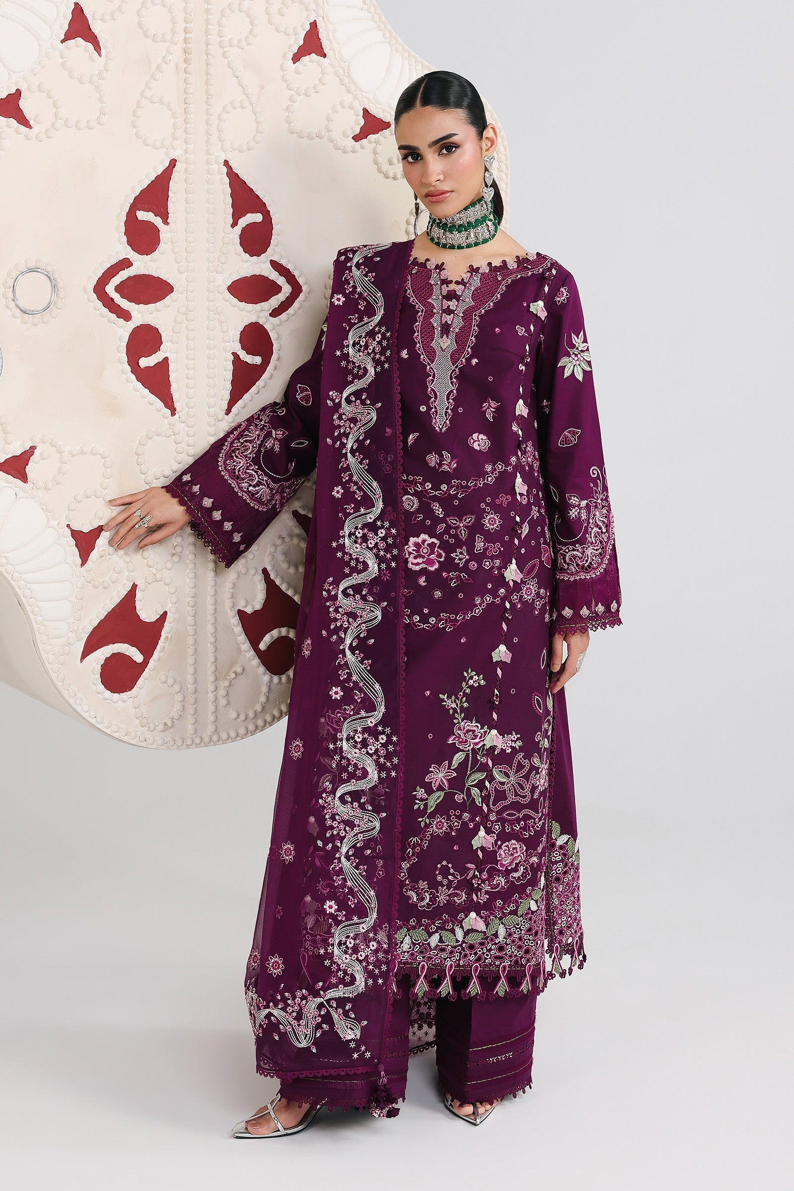 QALAMKAR LAWN LUXURY UNSTITCHED TRESA EMB 3PC
