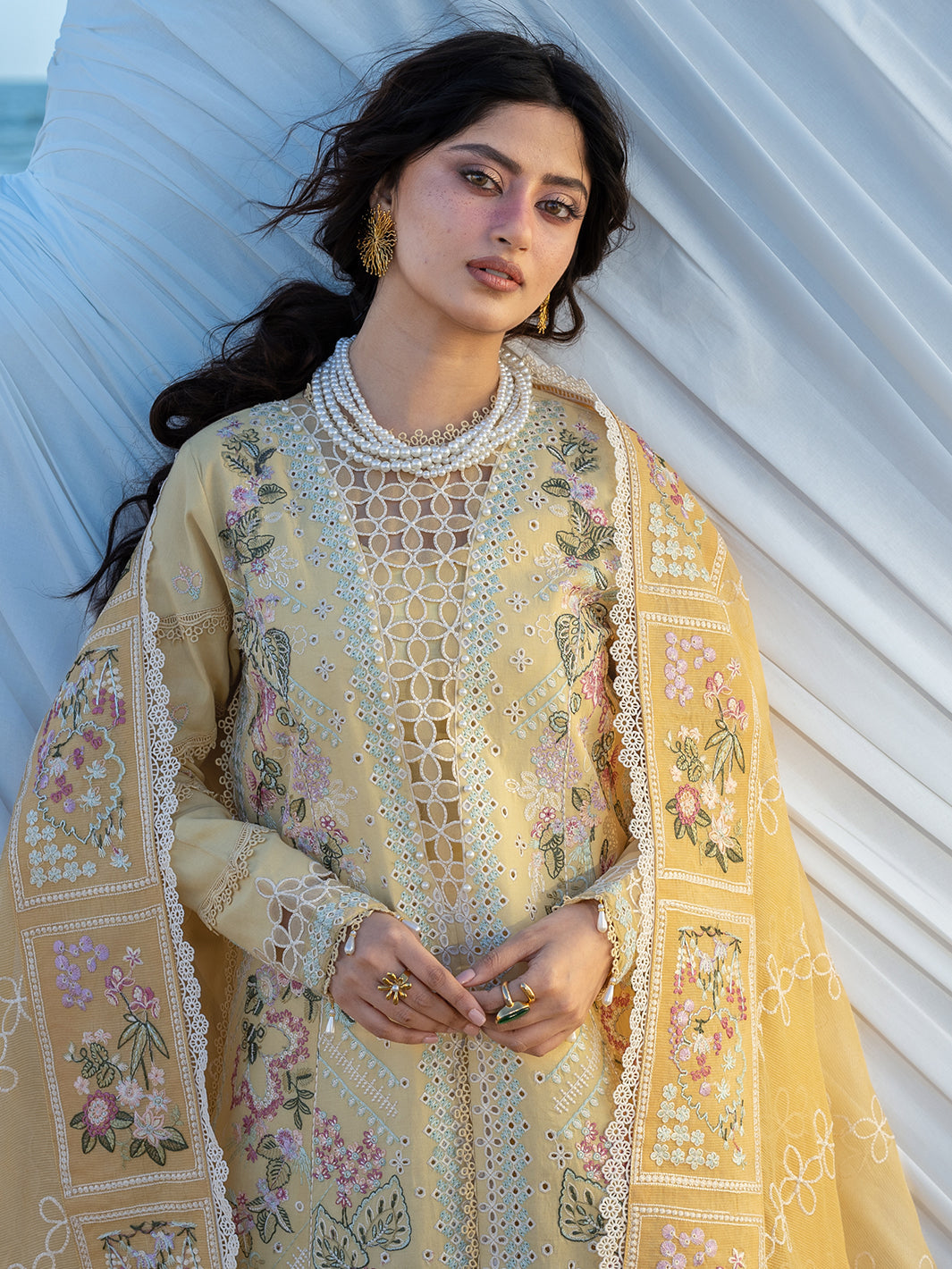 MAHNUR LAWN PREMIUM UNSTITCHED EMB 3PC
