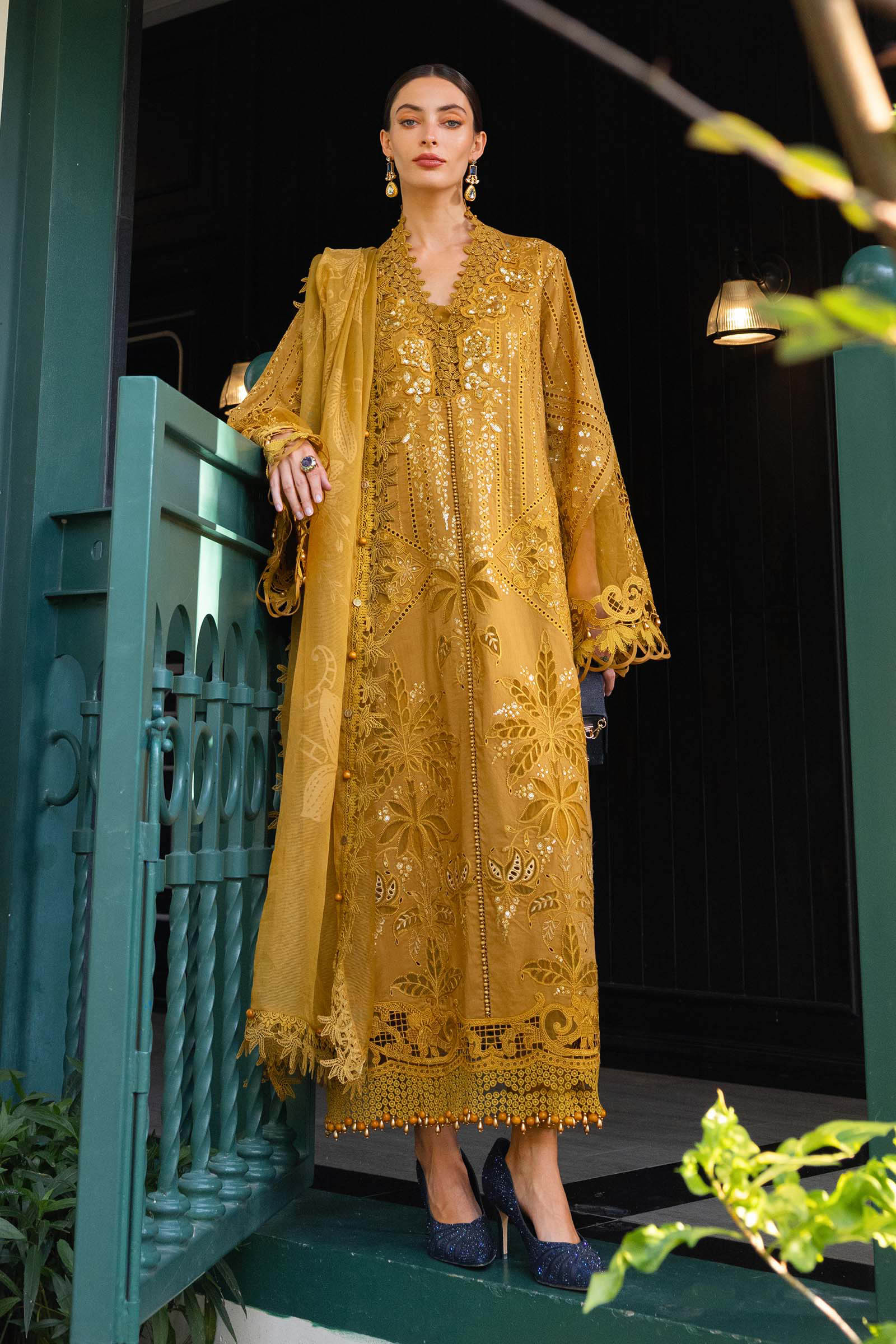 MARIA.B LAWN LUXURY UNSTITCHED EMB 3PC