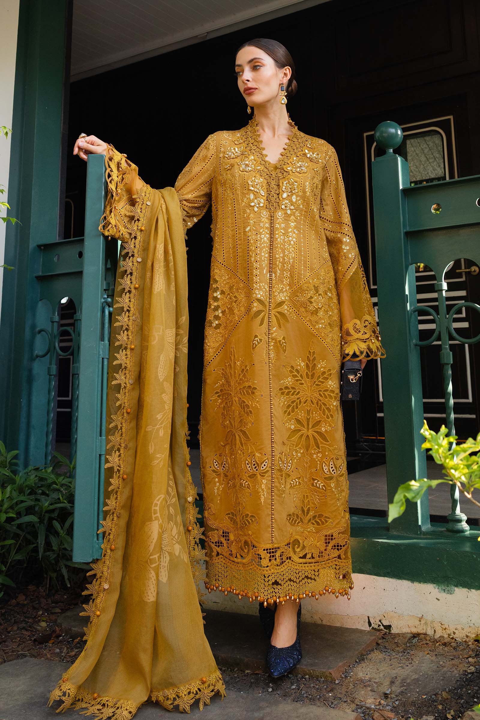 MARIA.B LAWN LUXURY UNSTITCHED EMB 3PC