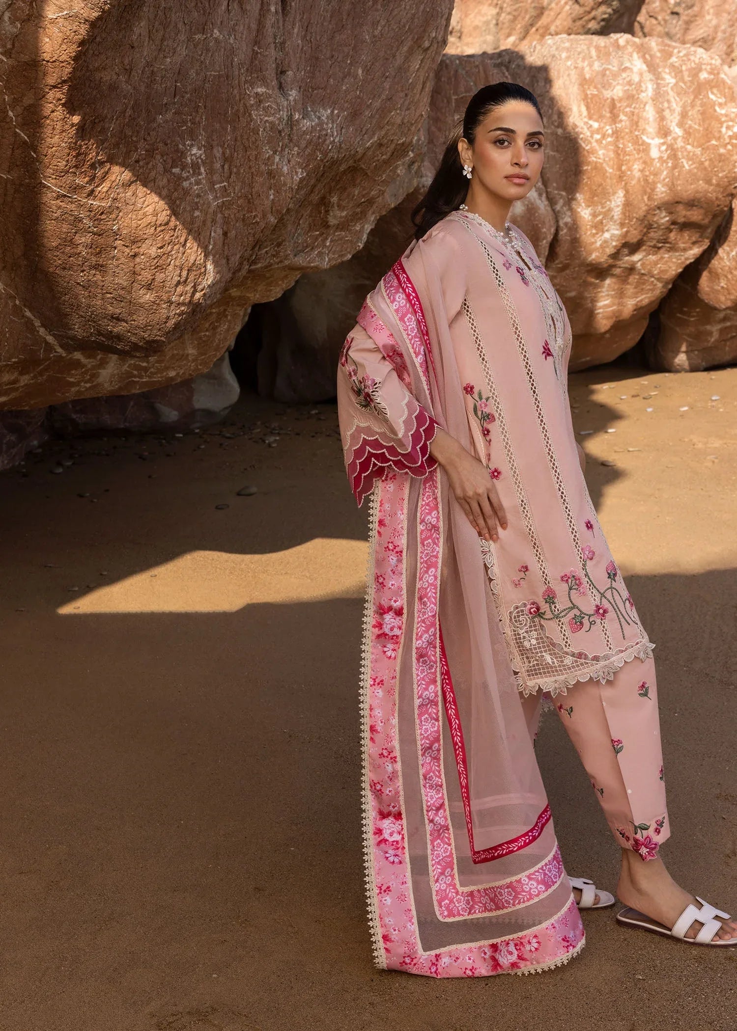 CRIMSON LAWN PREMIUM UNSTITCHED EMB FLORAL CRUSH D6-B 3PC - City Cloth House