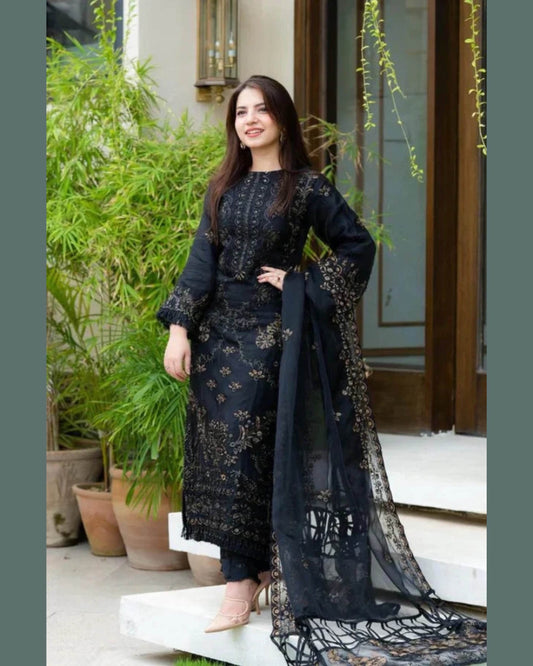 MARYAM MARIA LAWN LUXURY UNSTICH EMB 3PC - City Cloth House