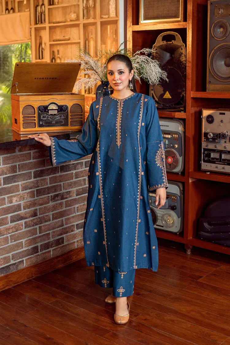 UGRE LAWN LUXURY UNSTITCHED EMB 2PC - City Cloth House