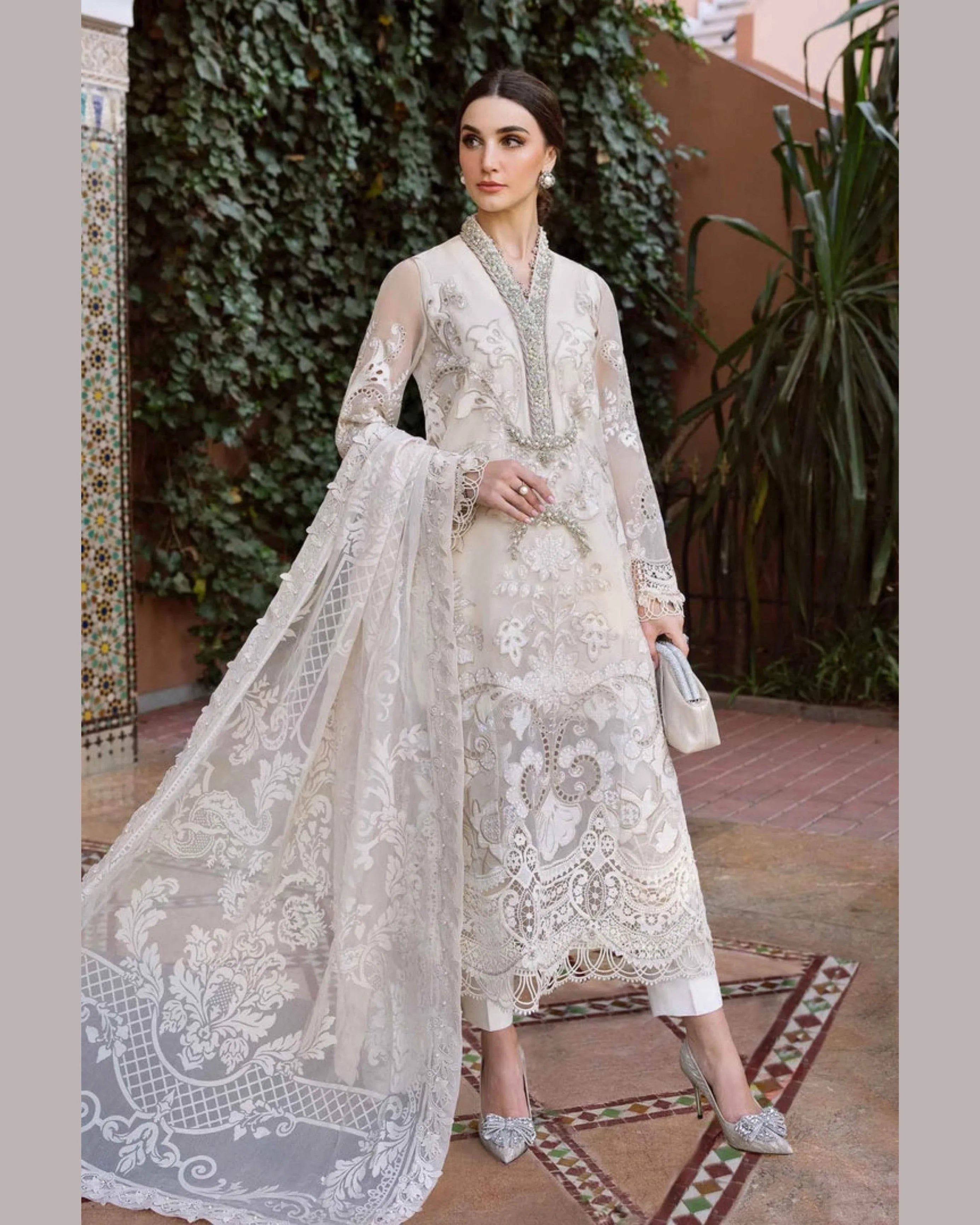 MARIA.B LAWN UNSTITCHED EMB 3PC 25’ (6-A) - City Cloth House