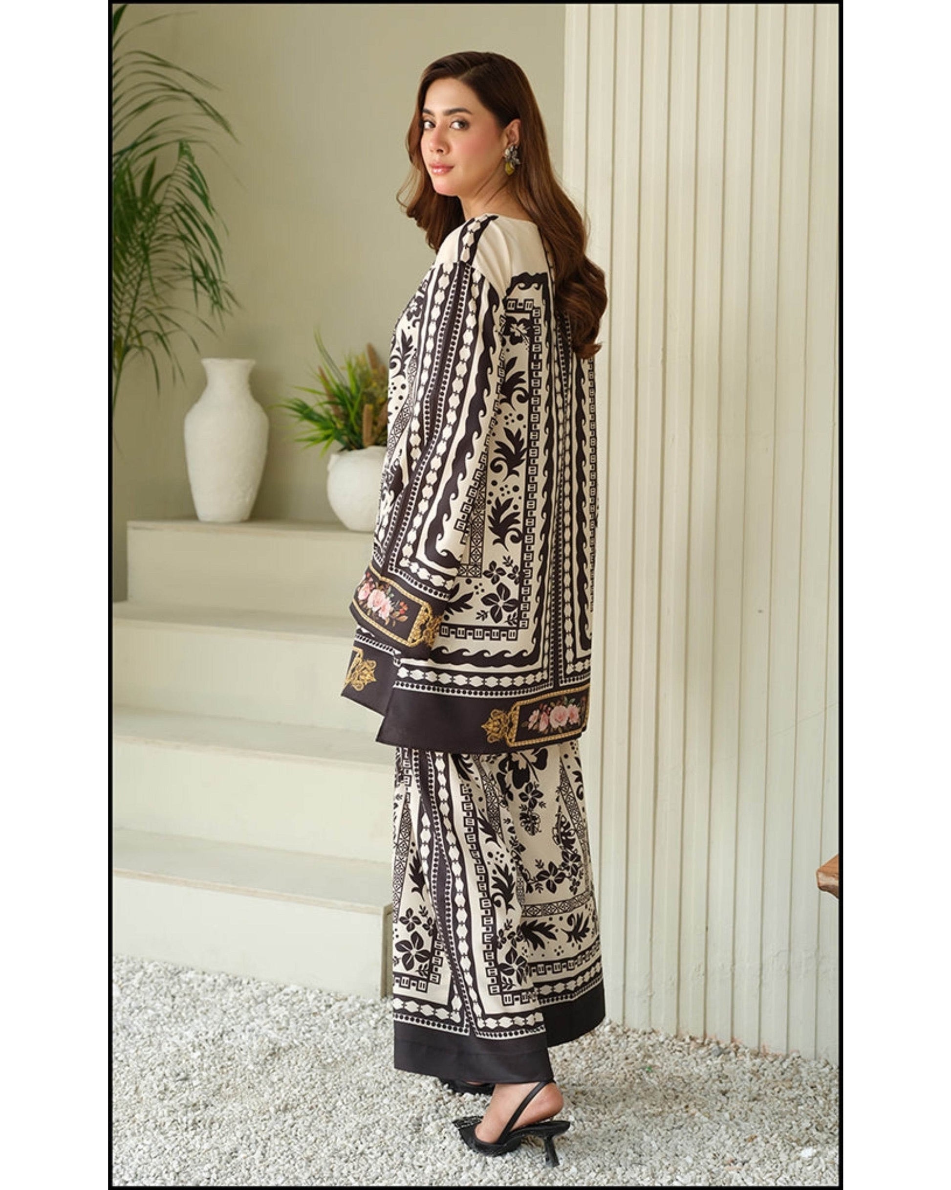 AZMIN LAWN PREMIUM UNSTITCHED PRINTED 2PC - City Cloth House