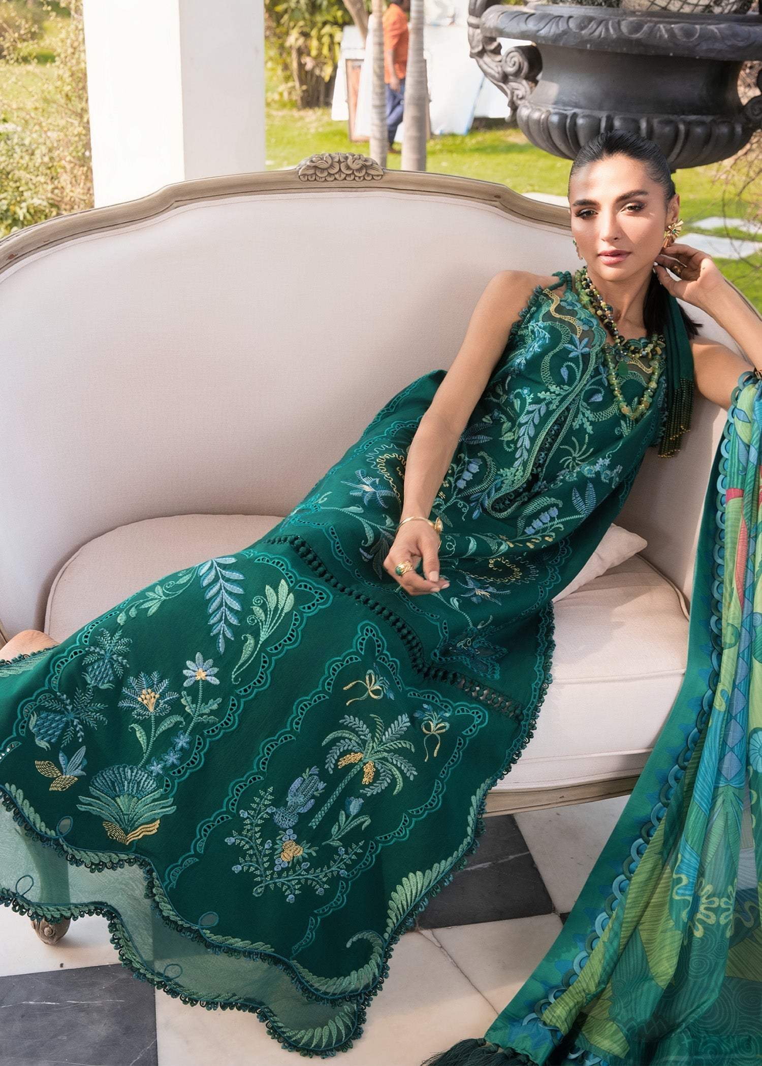 CRIMSON LAWN LUXURY UNSTITCHED D-3B EMB 3PC