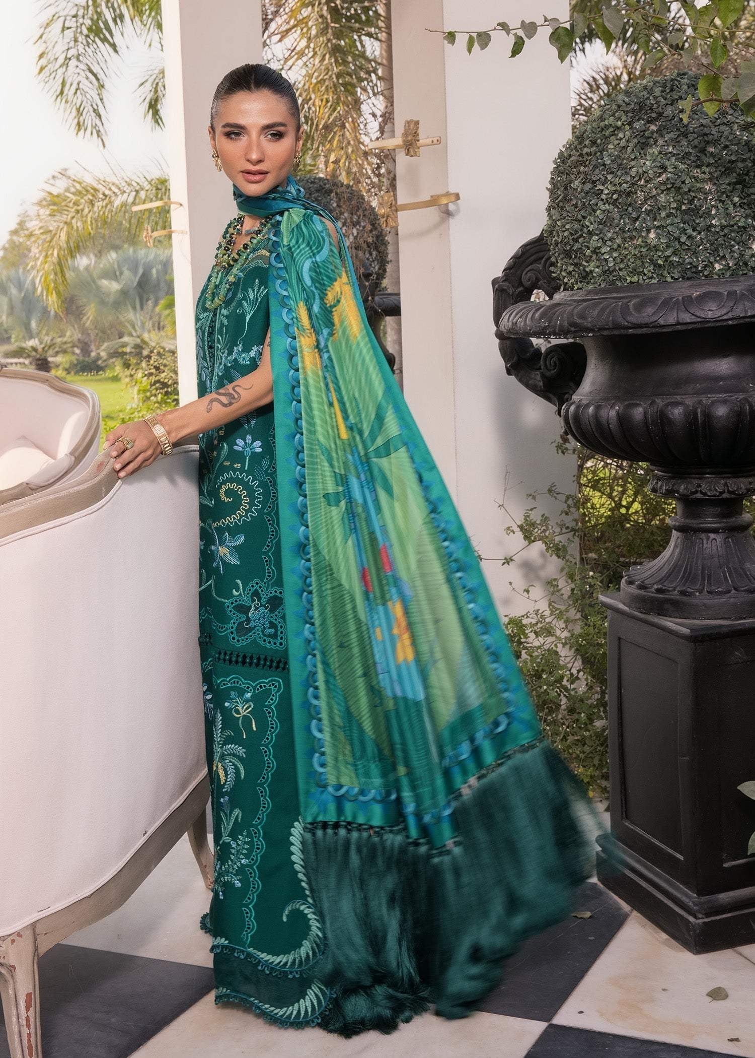 CRIMSON LAWN LUXURY UNSTITCHED D-3B EMB 3PC