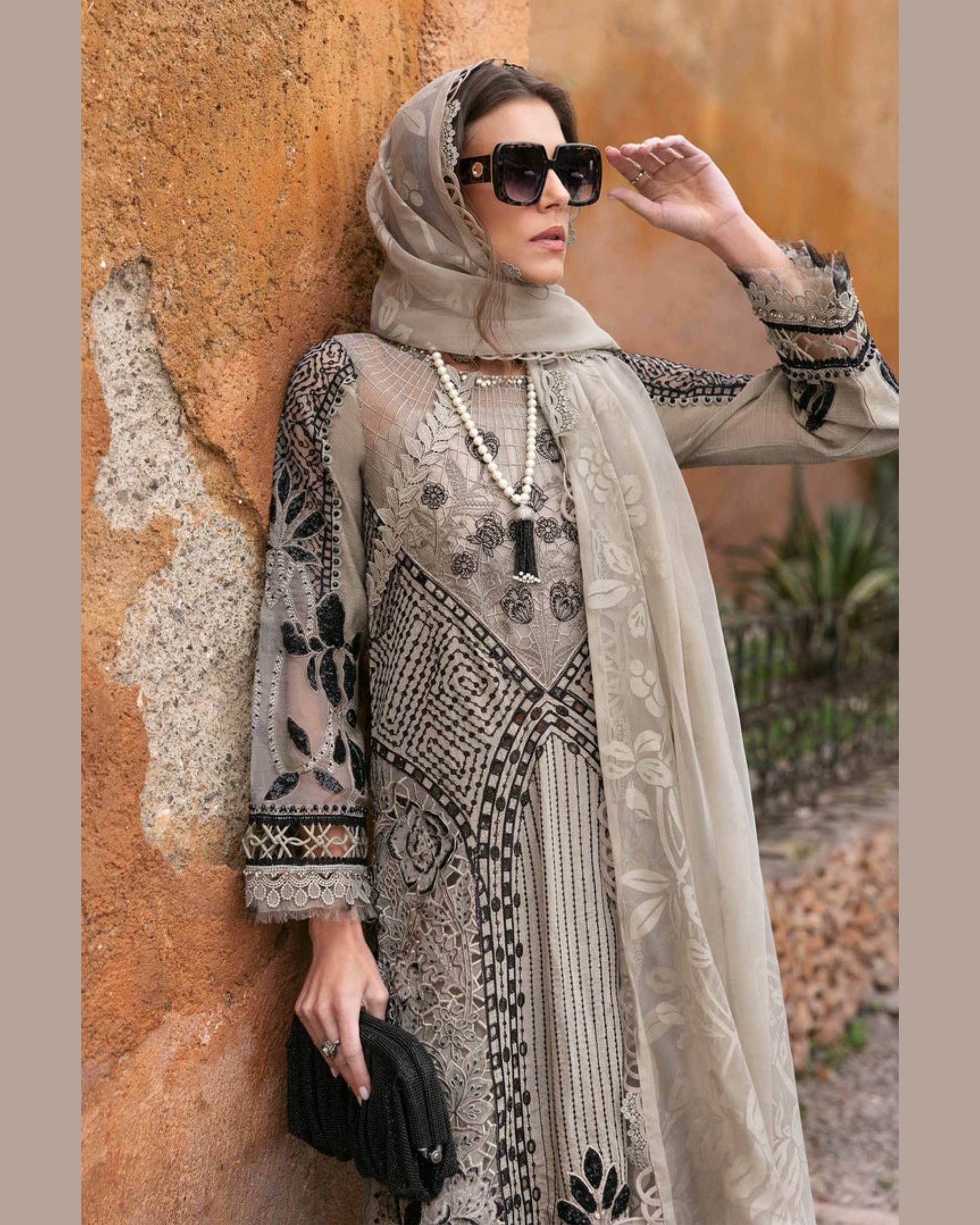 MARIA.B LAWN UNSTITCHED EMB 3PC 25’ (10-B) - City Cloth House