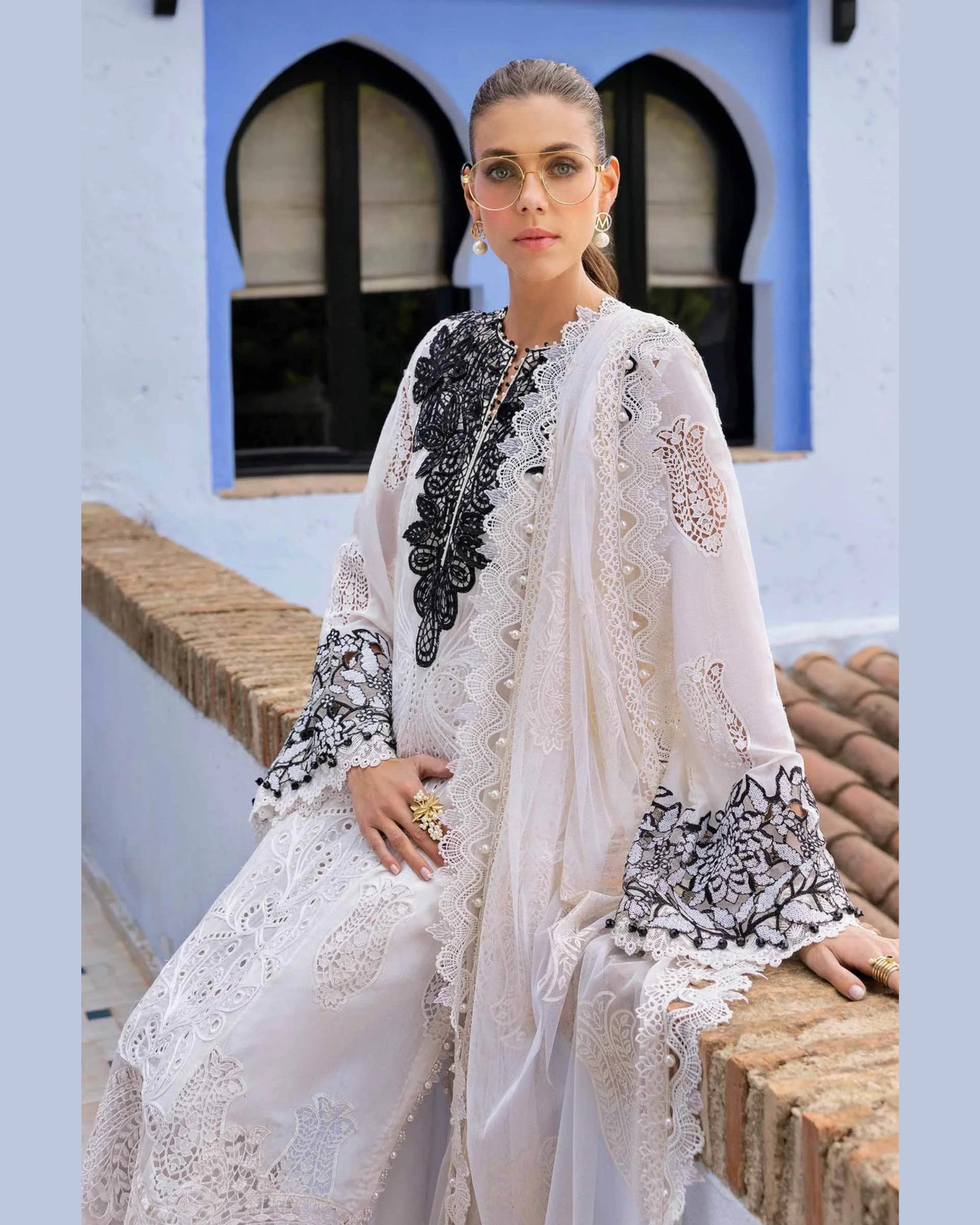 MARIA.B LAWN UNSTITCHED EMB 3PC - City Cloth House