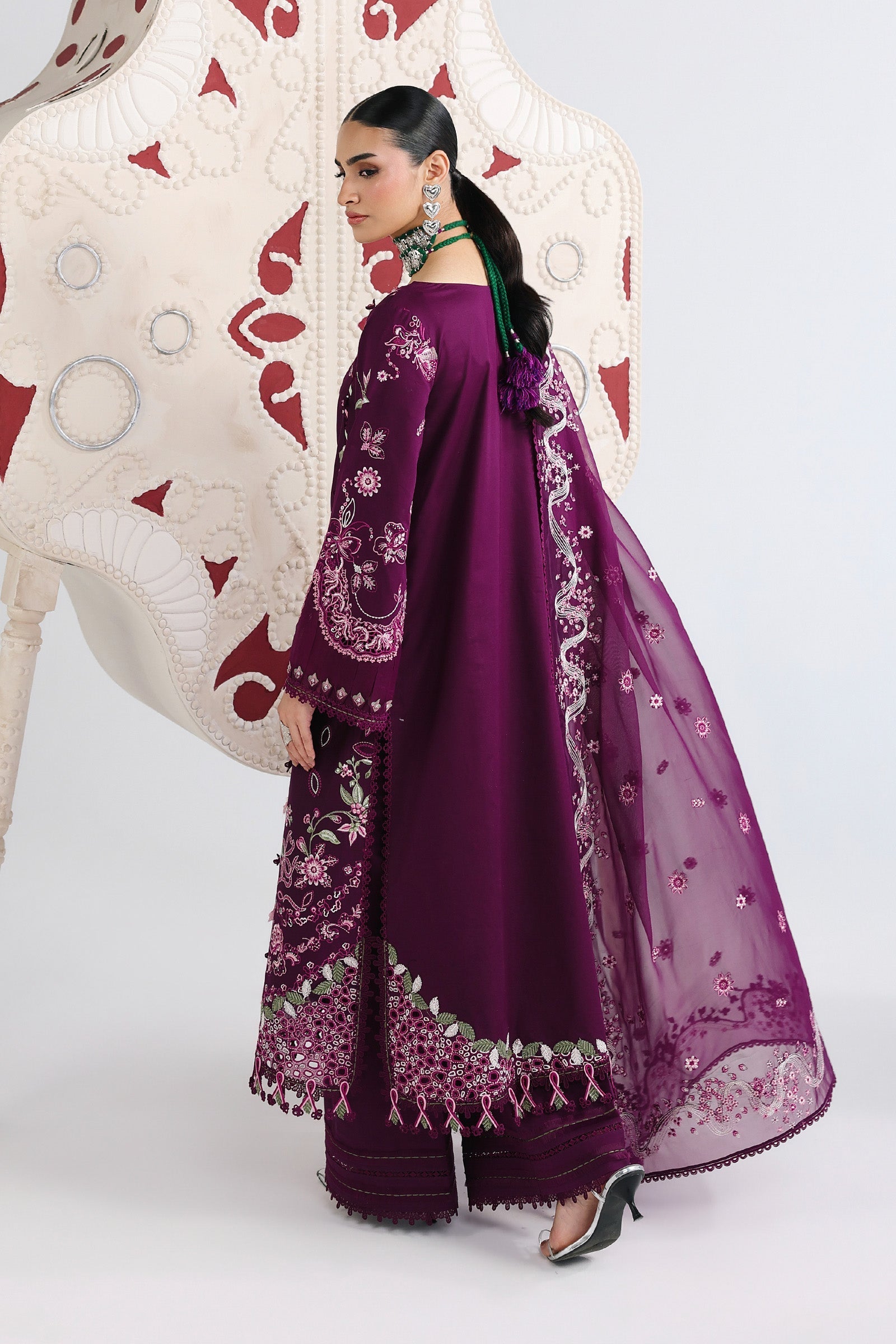 QALAMKAR LAWN LUXURY UNSTITCHED TRESA EMB 3PC