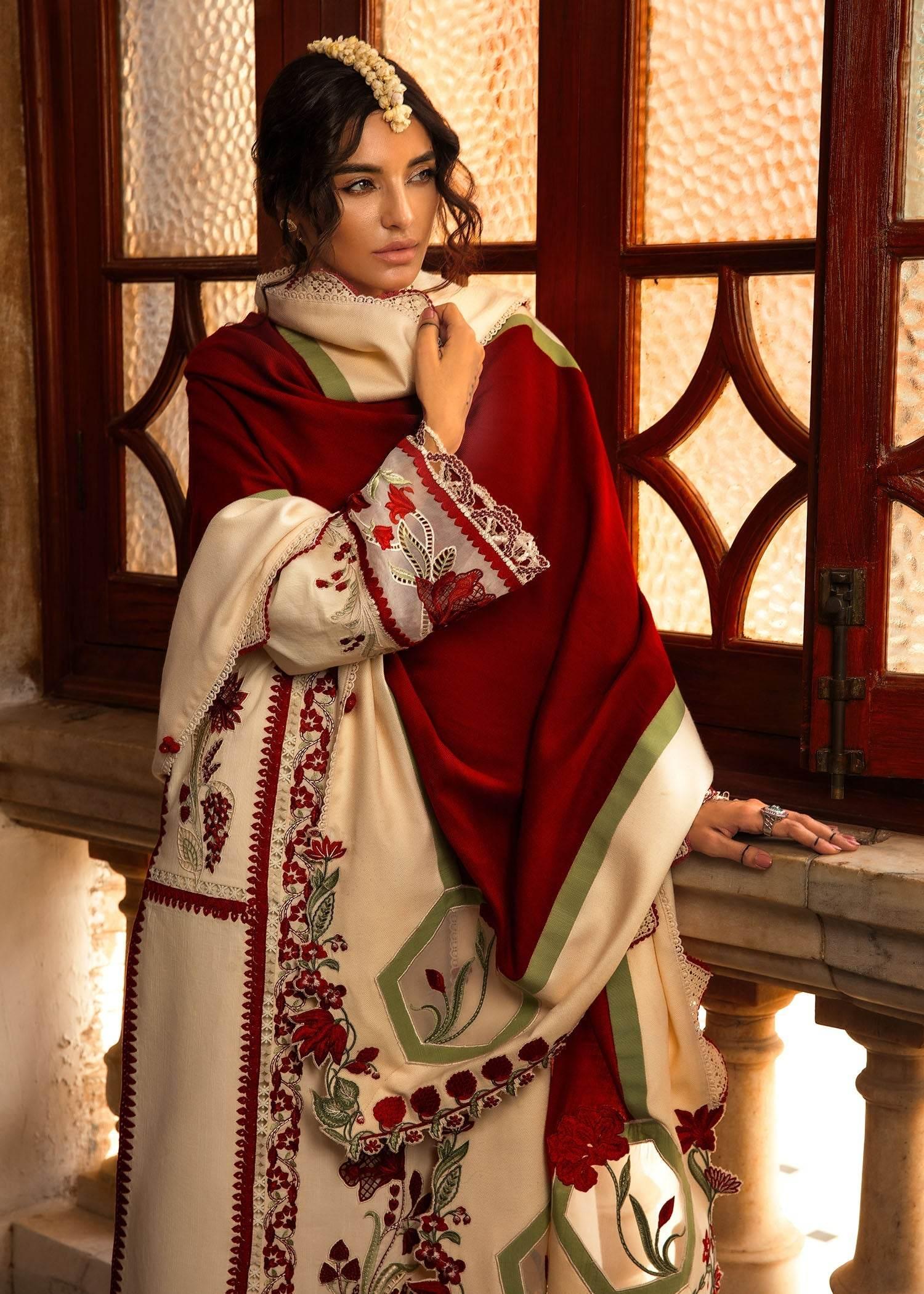 CRIMSON LAWN UNSTITCHED EMB 3PC - City Cloth House