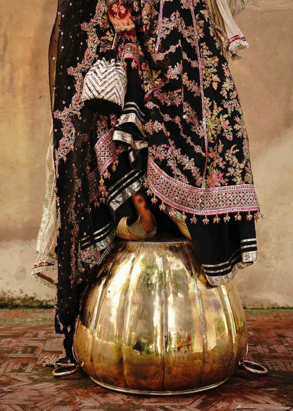 HUSSAIN REHAR ORGANZA UNSTITCHED EMB SUIT - City Cloth House