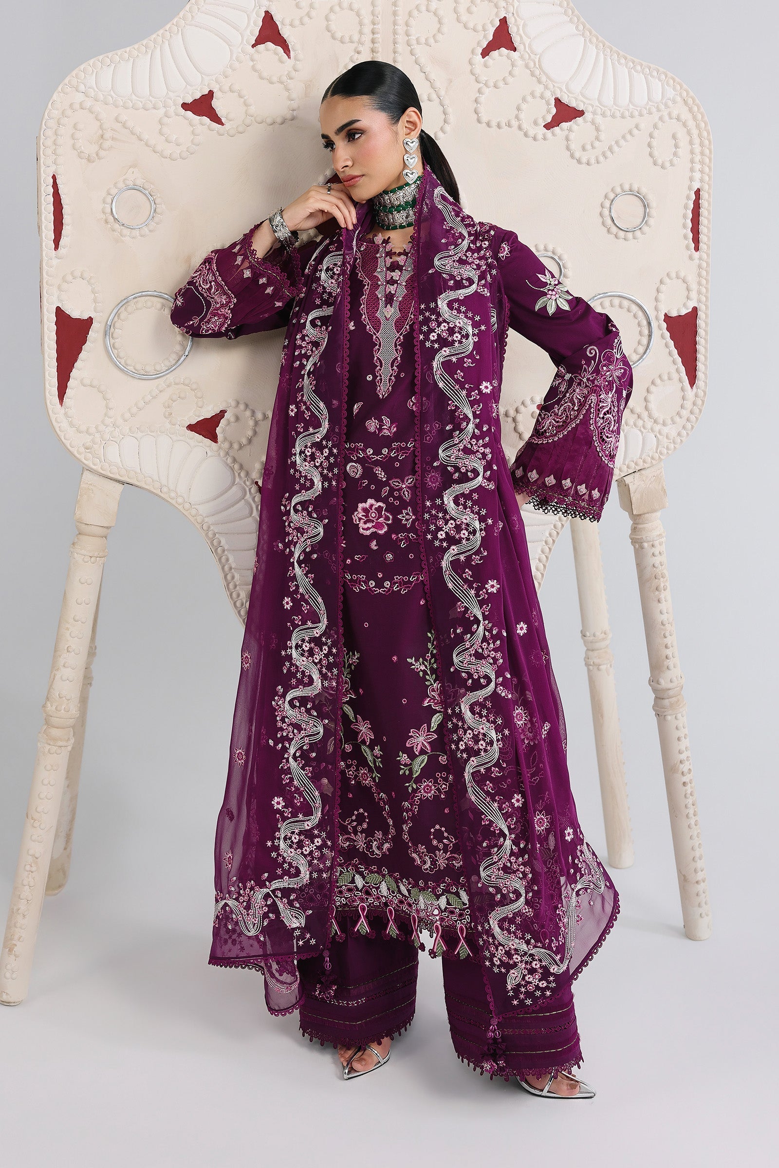 QALAMKAR LAWN LUXURY UNSTITCHED TRESA EMB 3PC