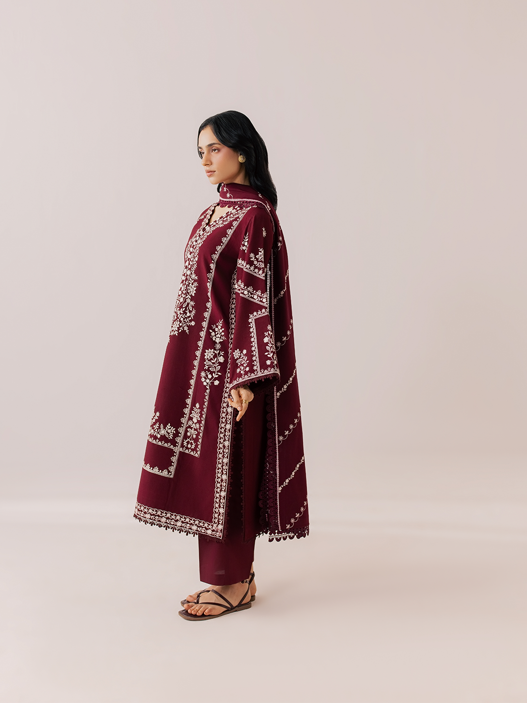 MAHNUR DHANAK EMB UNSTITCHED 3PC