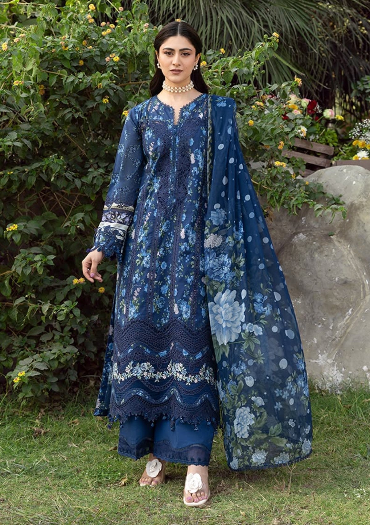 Naqsh | Emb Unstitched Lawn 3pc